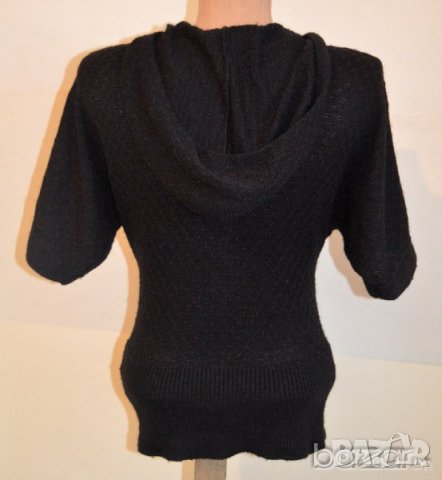 Levis дамска черна блуза с качулка , снимка 2 - Блузи с дълъг ръкав и пуловери - 21725780