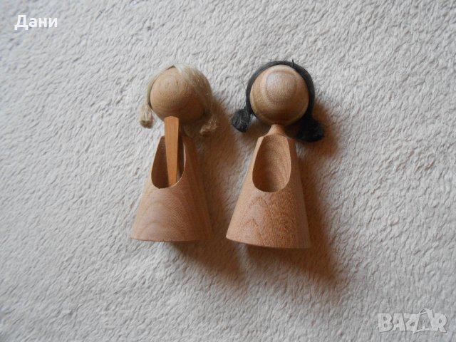 Дървени малки кукли и свещник , снимка 2 - Антикварни и старинни предмети - 23623488
