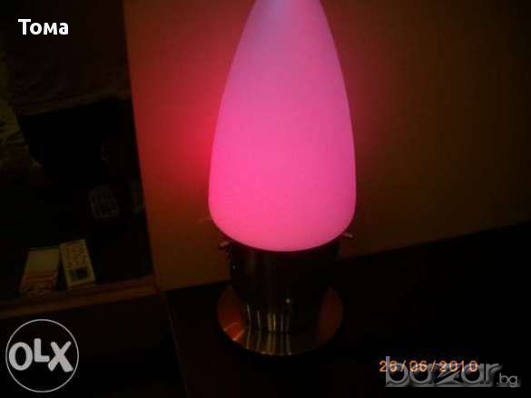 Настолна лампа сменяща си цветовете от Германия, снимка 2 - Настолни лампи - 13488266
