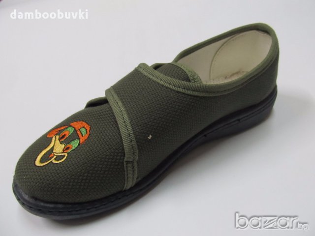 Български пантофи в зелено с паток, снимка 3 - Бебешки обувки - 17643834