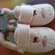 нови пантофи Mothercare, 34ти номер, снимка 3 - Бебешки обувки - 17205034