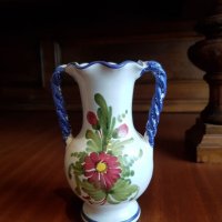 2бр ваза фин френски порцелан  с маркировка  ръчна изработка М.  , снимка 2 - Вази - 23663835