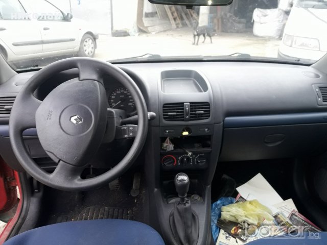 Рено Clio 2003 година, снимка 12 - Автомобили и джипове - 20690670