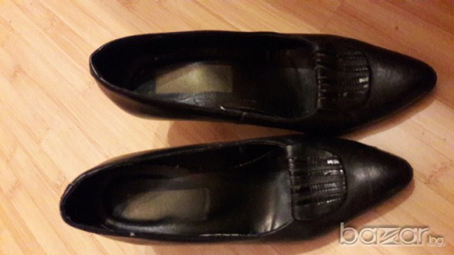 Дамски обувки среден ток малък размер 35, снимка 11 - Дамски обувки на ток - 14600651