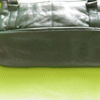 Тъмно зелена дамска чанта, снимка 5 - Чанти - 21710571