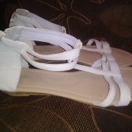 Бели сандали, снимка 1 - Сандали - 17217286