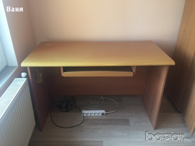 Масивно дървено бюро за компютър, снимка 1 - Бюра - 15161470