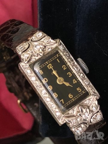 Платина с диаманти изящен дамски часовник, снимка 2 - Дамски - 24861048