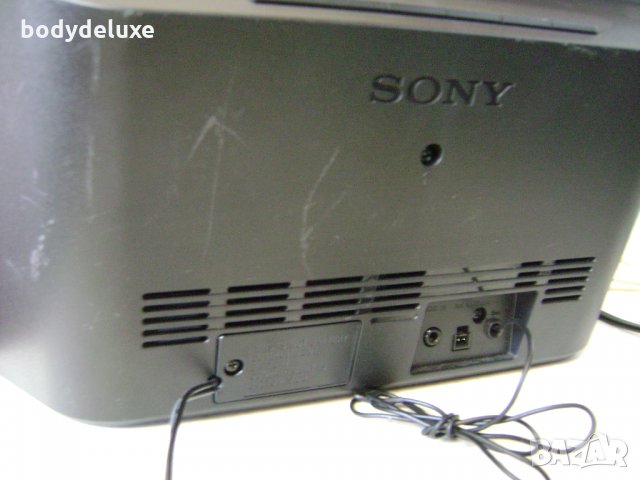 Sony ICF-DS15iP докинг станция, снимка 4 - Слушалки и портативни колонки - 19289242