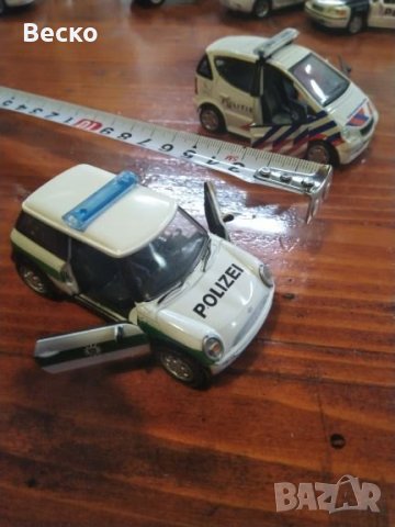 Полицейски колички колекция от различни народности и държави, снимка 6 - Колекции - 25739818