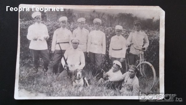 Стара военна фотография на офицери и войници с бели униформи, дебел картон, уникат, снимка 3 - Антикварни и старинни предмети - 13068348