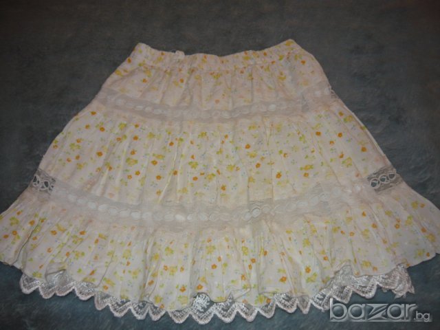 детска поличка, снимка 2 - Детски рокли и поли - 8038806