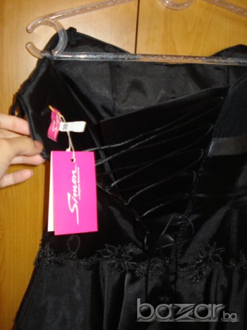 дизайнерска рокля, снимка 3 - Рокли - 6873591