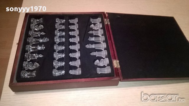 Нов стъклен шах в красива дървена кутия-внос швеицария, снимка 11 - Антикварни и старинни предмети - 16433354