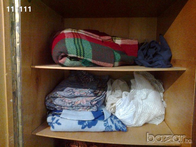 Одеяла , Килим нов , Покривала за легла. Всичко общо 50лв., снимка 5 - Други стоки за дома - 19401382