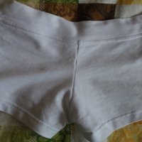 Бели къси панталони, снимка 2 - Къси панталони и бермуди - 21977245