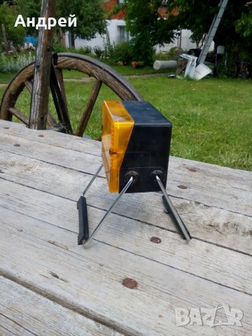 Стар фенер Varta Pertrix, снимка 6 - Антикварни и старинни предмети - 25971094