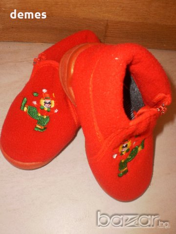 Детски домашни обувки с цип, номер 26, снимка 3 - Бебешки обувки - 19537500