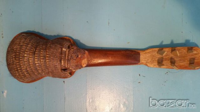 Малка китара, укулеле изработена от броненосец., снимка 3 - Китари - 16106797