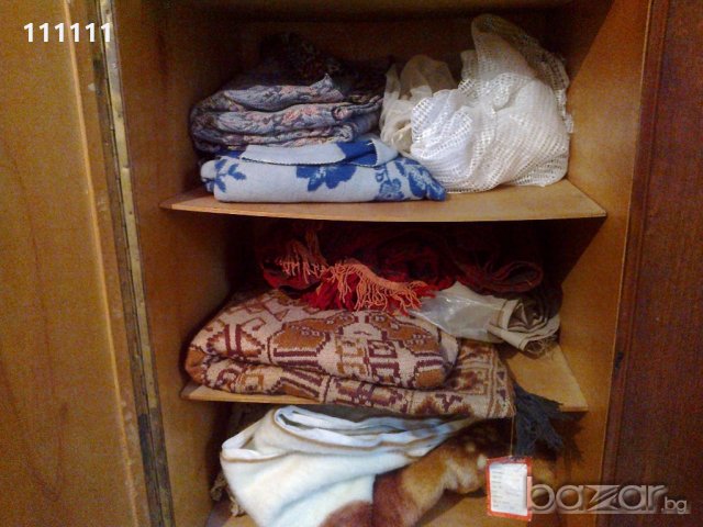 Одеяла , Килим нов , Покривала за легла. Всичко общо 50лв., снимка 3 - Други стоки за дома - 19401382