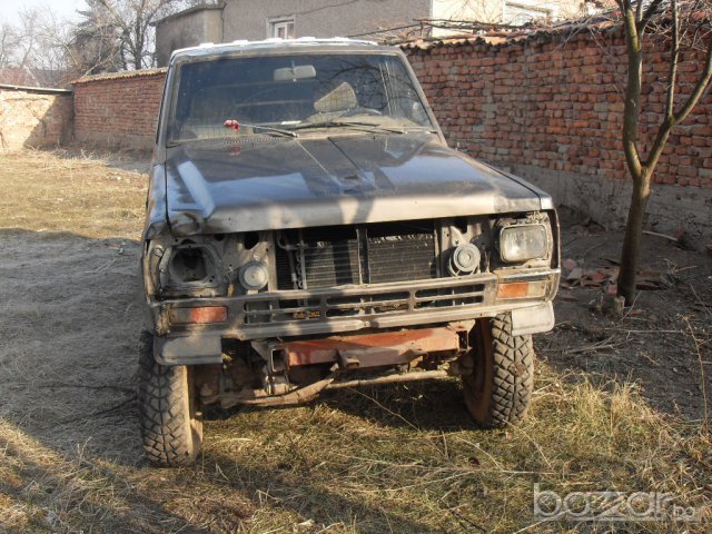 Продавам на части два броя Нисан Патрол-2800 бензин и 3300 дизел / Nissan Patrol, снимка 1 - Автомобили и джипове - 6777122