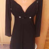 Черна рокля с деколте, снимка 2 - Рокли - 23666500