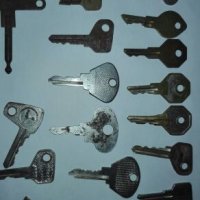Интересни автомобилни ключета, снимка 7 - Колекции - 24707180