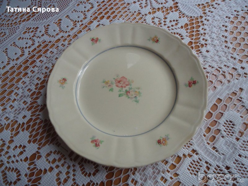 Десертни чинийки - шведски порцелан, снимка 1