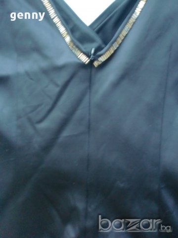 Подарявам!In Wear прекрасна черна рокля прав силует – 42 EU, снимка 4 - Рокли - 9187075