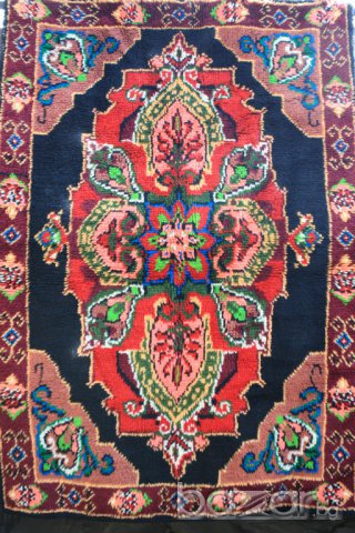 китеници килим, снимка 2 - Килими - 10826279