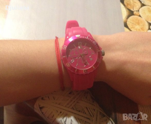 Дамски часовник, снимка 3 - Дамски - 22882543