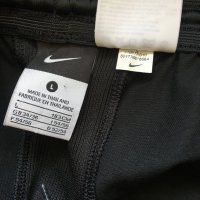 Nike , снимка 3 - Спортни дрехи, екипи - 24888616