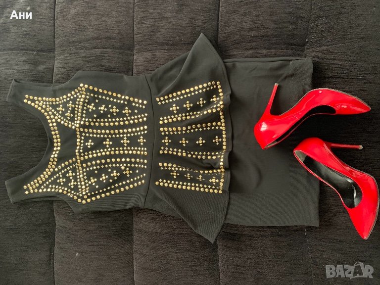 Рокля с капси, снимка 1