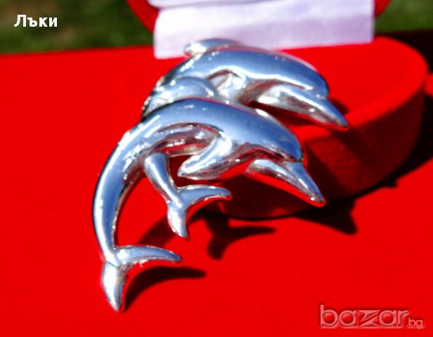 Сребърен медальон делфини. , снимка 1 - Колиета, медальони, синджири - 15651567