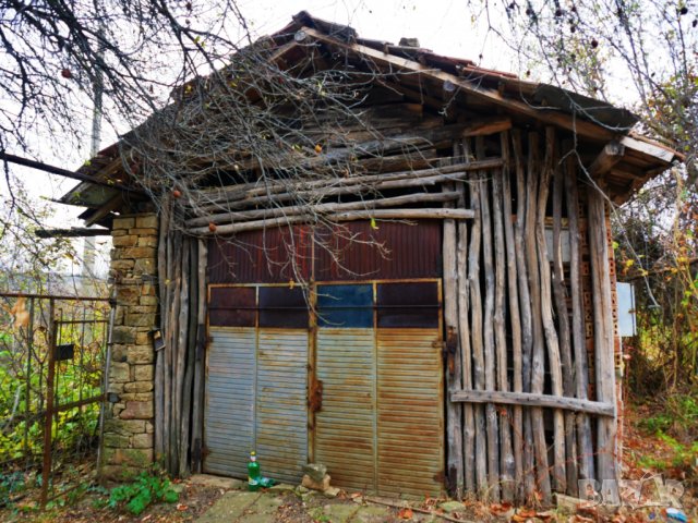 Продават се, две стаи,  гараж и двор граничещ с простор в с. Паскалевец В.Т., снимка 4 - Парцели - 23020047