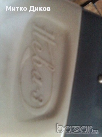 Стара руска самобръсначка електрическа Нева-3, снимка 3 - Антикварни и старинни предмети - 17153887