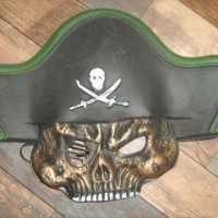 Пиратски комплект маска и брадва за ХЕЛУИН, нови ! , снимка 2 - Други - 23181887