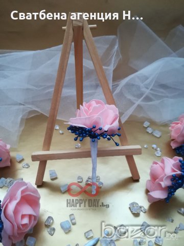 Бутониера за ревер Ита