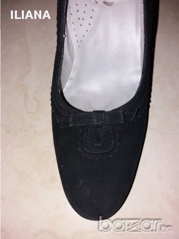 Обувки от естествен велур , снимка 4 - Дамски обувки на ток - 17599557