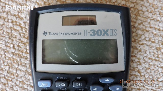 Графичен калкулатор Texas Instruments, снимка 3 - Друга електроника - 13661674