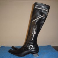 Италиански черни кожени дамски ботуши, с декоративни ципове, естествена кожа, зимни обувки, чизми, снимка 2 - Дамски ботуши - 19758410