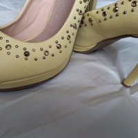 Жълти обувчици, снимка 8 - Дамски обувки на ток - 23123011