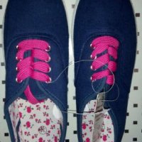 НОВИ ! Спортни обувки, снимка 1 - Дамски ежедневни обувки - 25915801