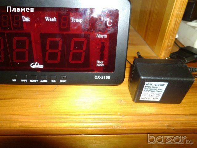 LED електронен часовник  с големи цифри. Показва час, дата и температу, снимка 7 - Други - 12058668