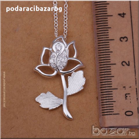 КОЛИЕ – БЯЛА РОЗА, снимка 3 - Колиета, медальони, синджири - 8378162