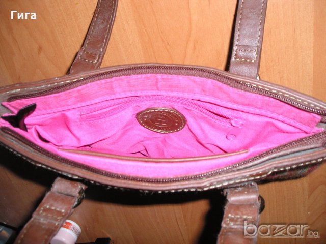 Малка чантичка, снимка 4 - Чанти - 18186043