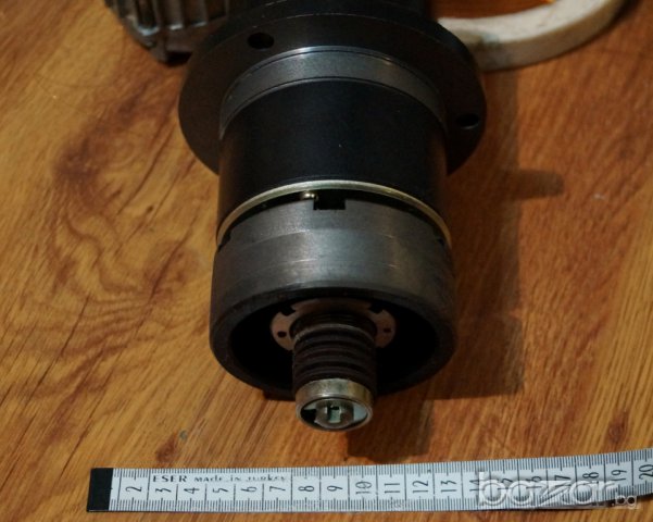 ос вал с конусен присъединител на прецизни лагери, снимка 2 - Други инструменти - 8085192