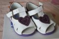 Намалени! Нови сандали, 100% естествена кожа, снимка 1 - Детски сандали и чехли - 18592799