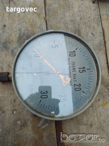 огромен манометар , снимка 2 - Други инструменти - 20827295