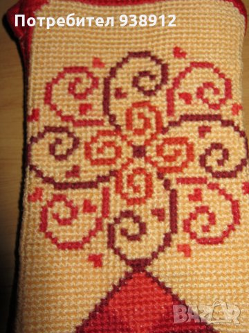 Бродирано калъфче, снимка 4 - Калъфи, кейсове - 24136198